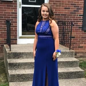 Meet your Posher, Marissa